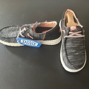 Hey Dude Women’s Size 6 Shoes  - Black and Pink